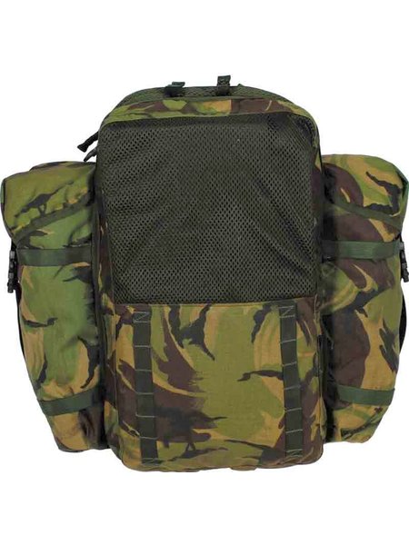 La mochila de lucha británica con bolsos de lados camufla Transponder AJK DPM