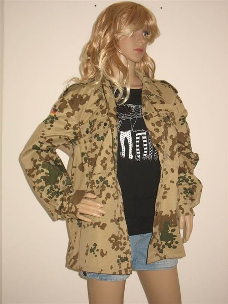 Kolmipäiväisessä tapahtumassa armeijan naamiointi trooppi takkiin puolustusvoimien bloginpitäjä hipsteri khaki 34, 36 sivua XS 38 M